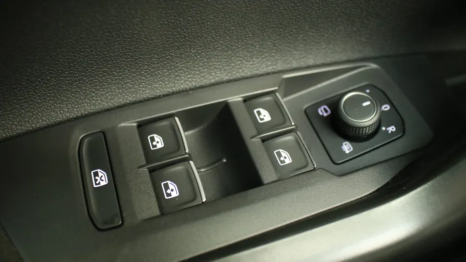 VOLKSWAGEN Taigo Taigo 1.5 TSI ACT R-Line DSG