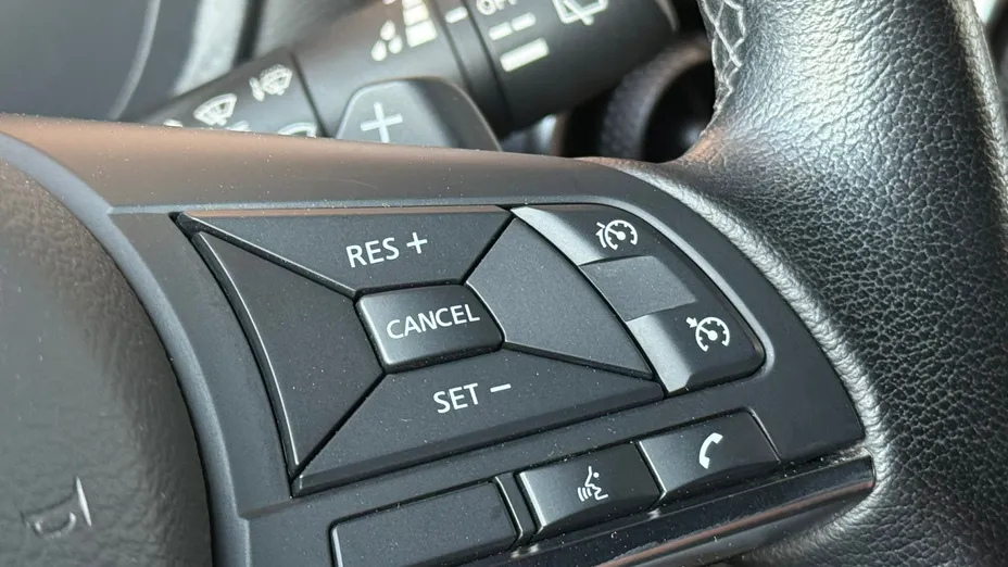 NISSAN Juke Juke 1.0 DIG-T Kiiro DCT