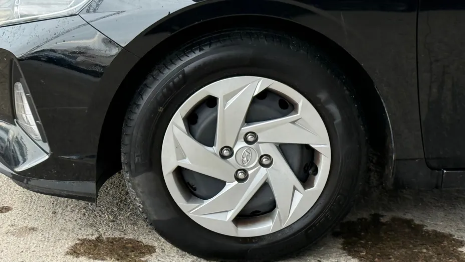 HYUNDAI i20 i20 1.2 Pure