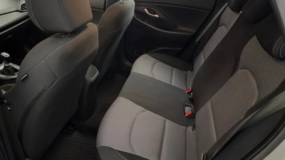 HYUNDAI i30 i30 1.0 T-GDI Modern