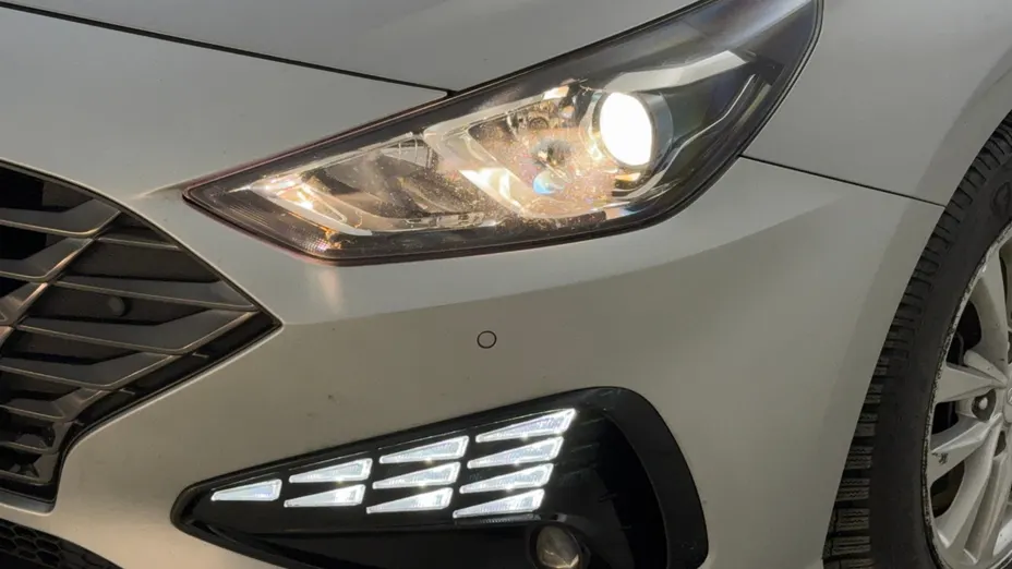 HYUNDAI i30 i30 1.0 T-GDI Modern