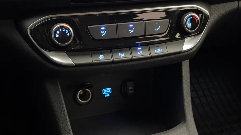 HYUNDAI i30 i30 1.0 T-GDI Modern