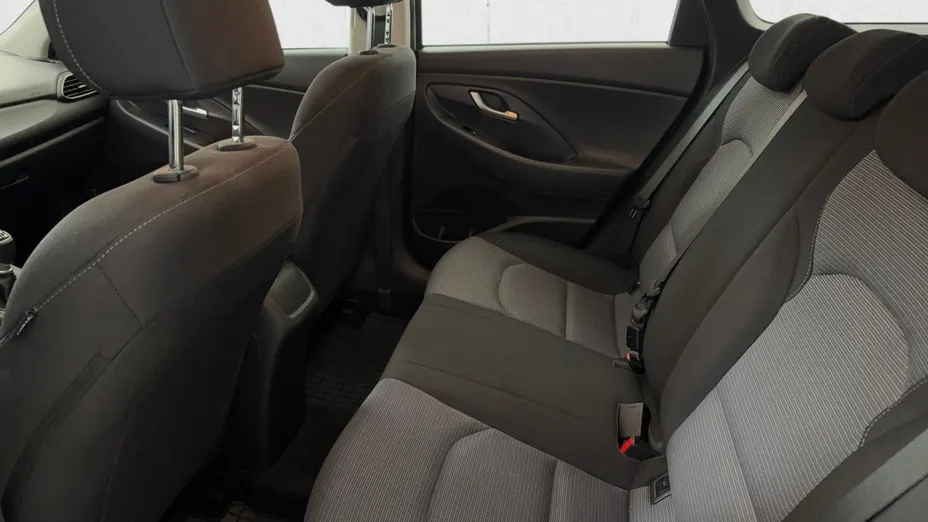 HYUNDAI i30 i30 1.0 T-GDI Modern