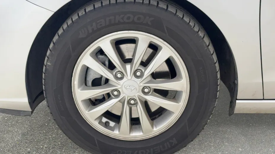 HYUNDAI i30 i30 1.0 T-GDI Modern