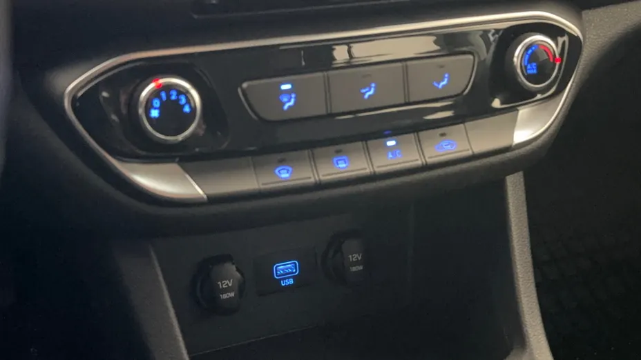 HYUNDAI i30 i30 1.0 T-GDI Modern