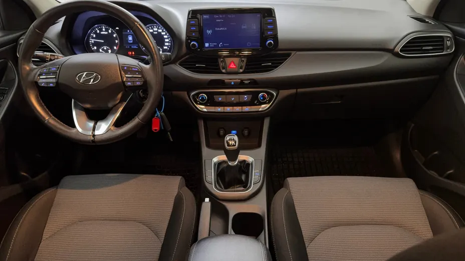 HYUNDAI i30 i30 1.0 T-GDI Modern