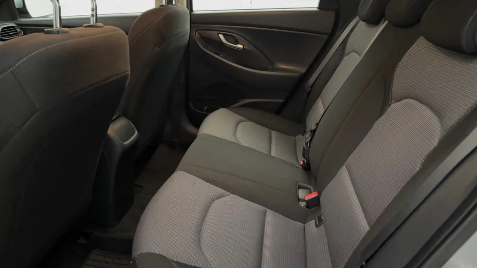 HYUNDAI i30 i30 1.0 T-GDI Modern