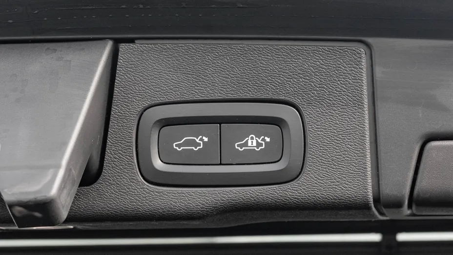 VOLVO XC60 XC60 B5 B AWD Plus Bright aut