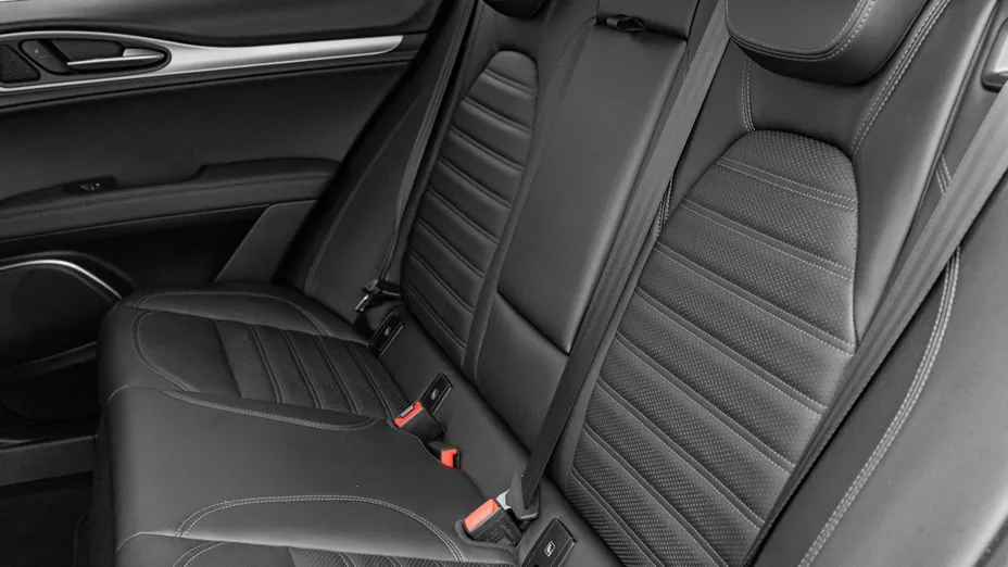 ALFA ROMEO Stelvio Stelvio 2.0 Turbo Sprint Q4 aut