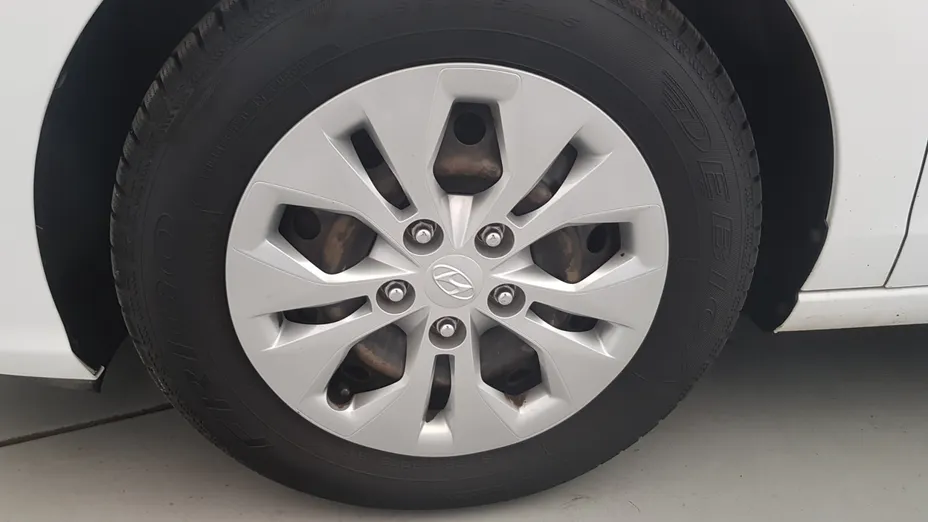 HYUNDAI i30 i30 1.4 Classic +