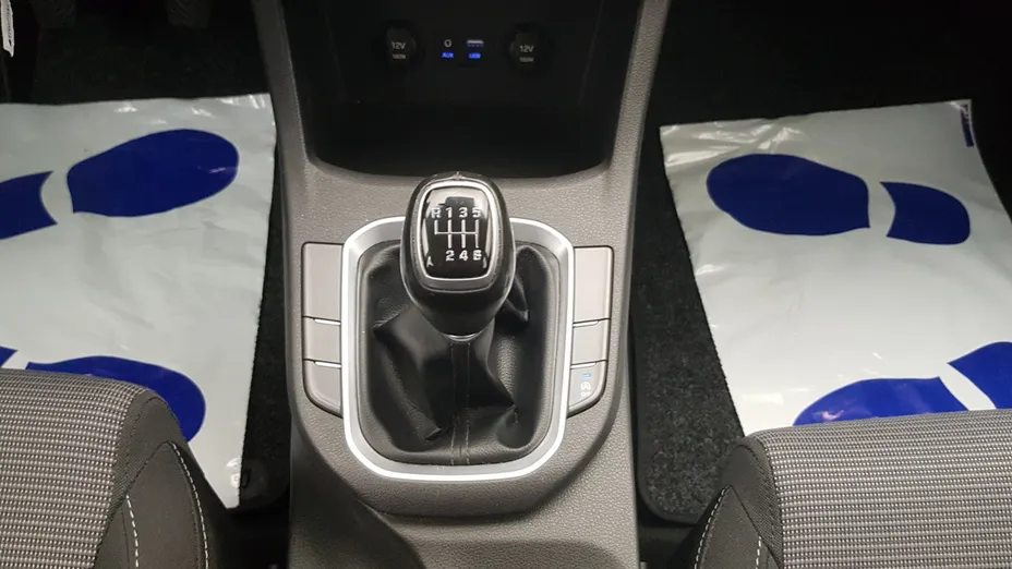 HYUNDAI i30 i30 1.4 Classic +