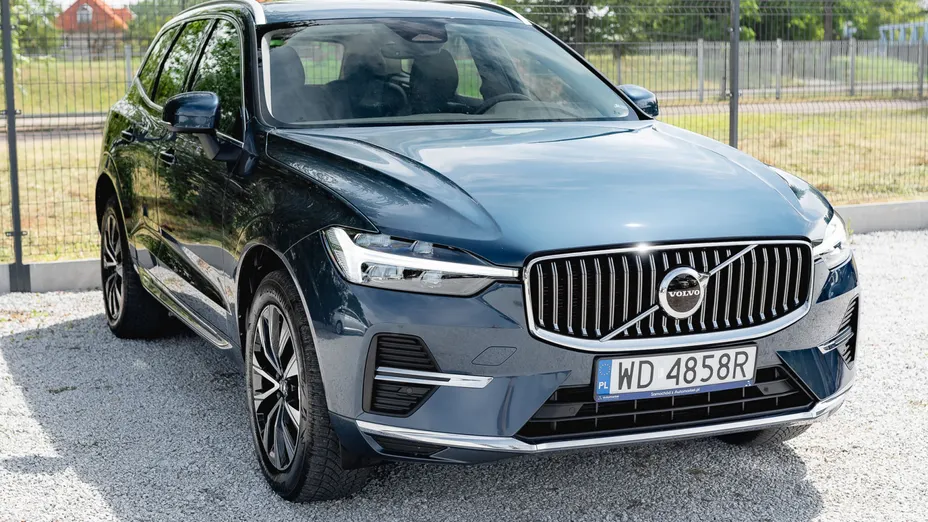 VOLVO XC60 XC60 B4 D AWD Plus Bright aut