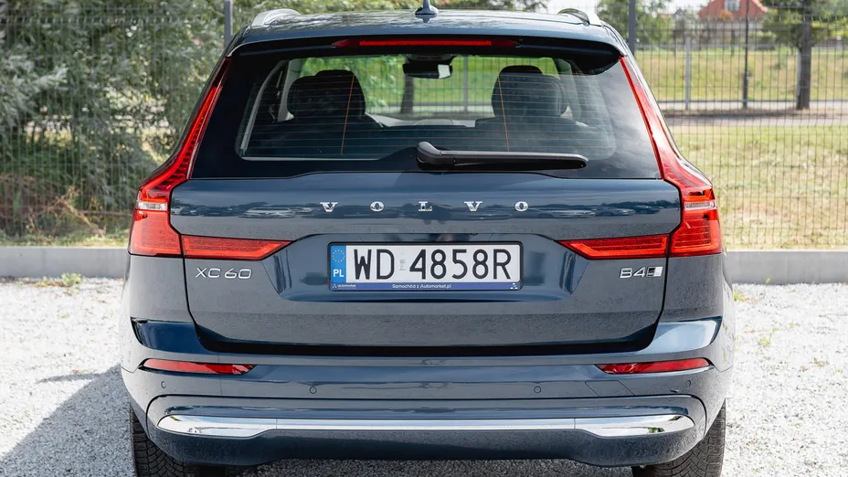 VOLVO XC60 XC60 B4 D AWD Plus Bright aut