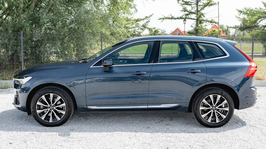 VOLVO XC60 XC60 B4 D AWD Plus Bright aut