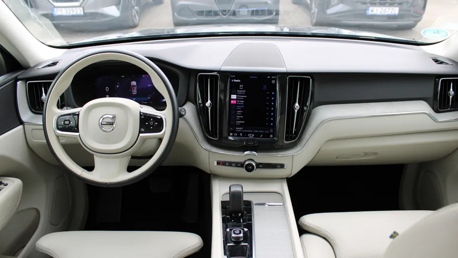 VOLVO XC60 XC60 B4 D AWD Plus Bright aut