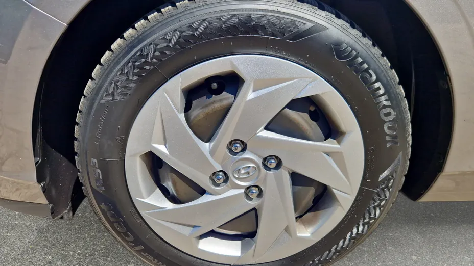 HYUNDAI i20 i20 1.2 Pure
