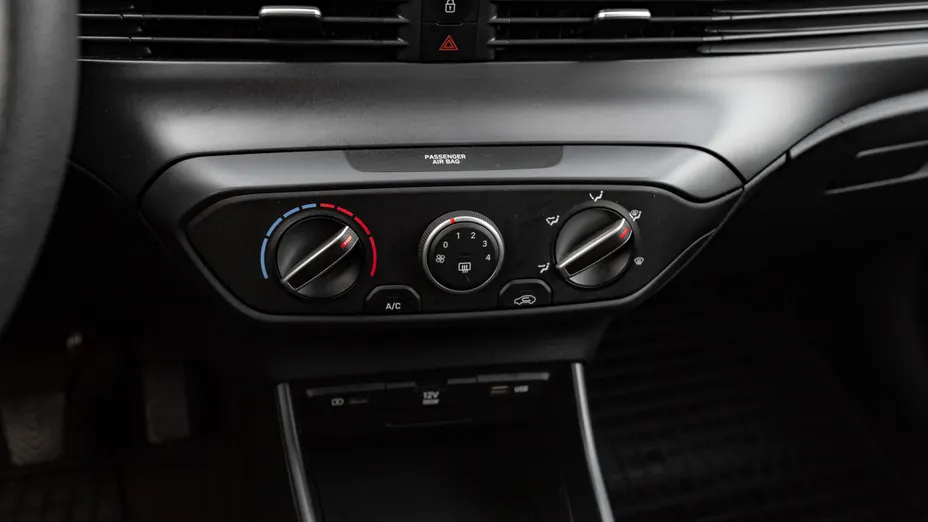 HYUNDAI i20 i20 1.2 Pure