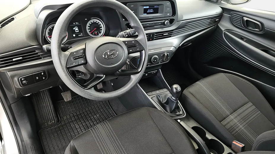 HYUNDAI i20 i20 1.2 Pure