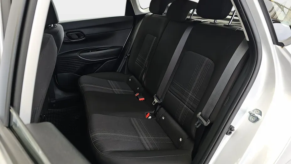 HYUNDAI i20 i20 1.2 Pure