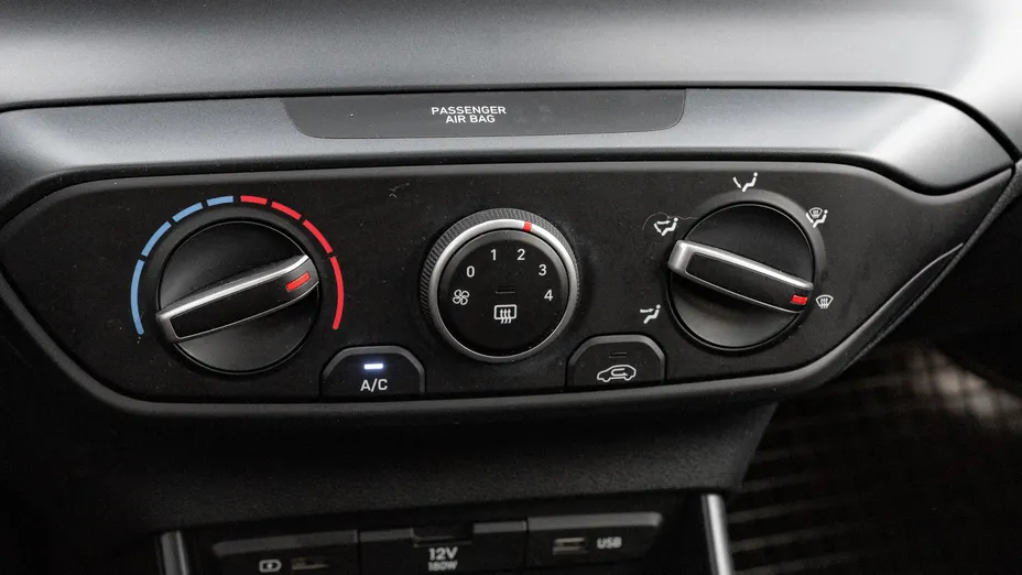 HYUNDAI i20 i20 1.2 Pure