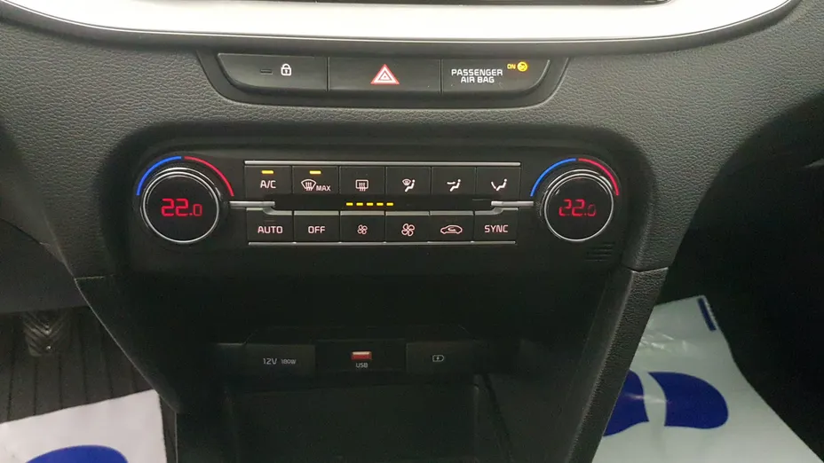 KIA Cee'd Ceed 1.5 T-GDI M