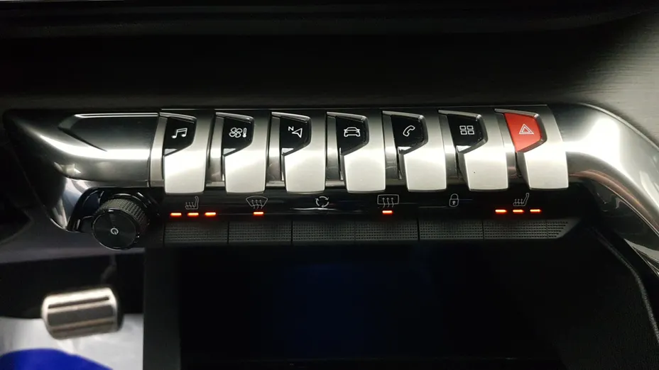 PEUGEOT 3008 3008 1.5 BlueHDi GT Pack S&S EAT8