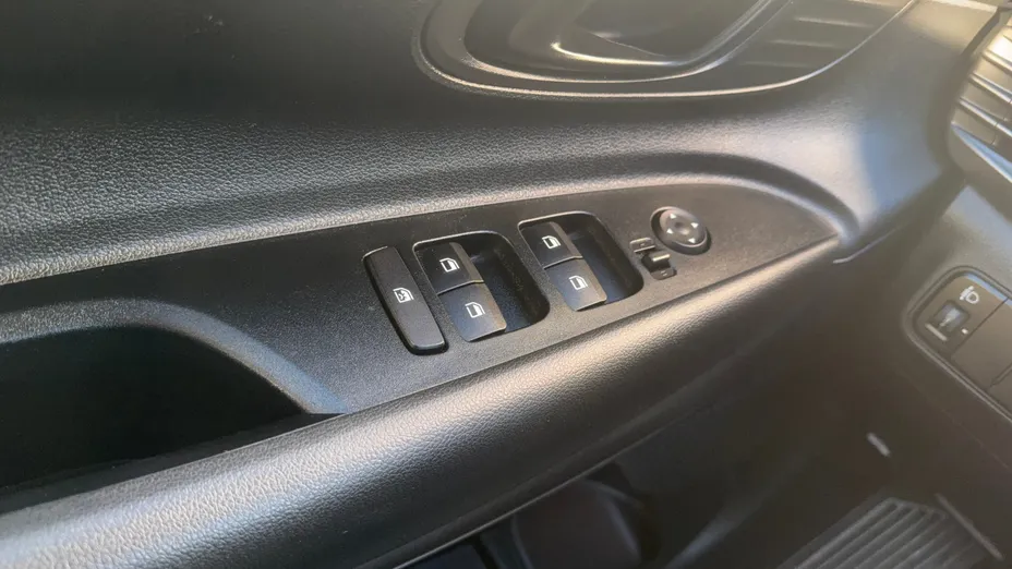 HYUNDAI i20 i20 1.2 Pure