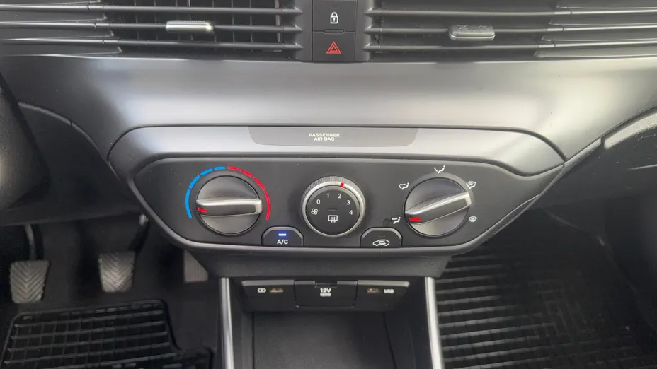 HYUNDAI i20 i20 1.2 Pure