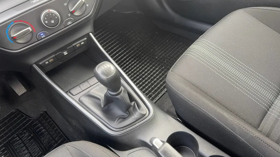 HYUNDAI i20 i20 1.2 Pure