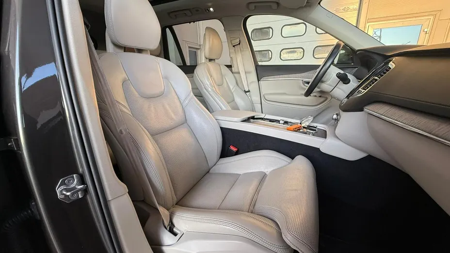 VOLVO XC90 XC90 B6 B AWD Inscription 7os aut