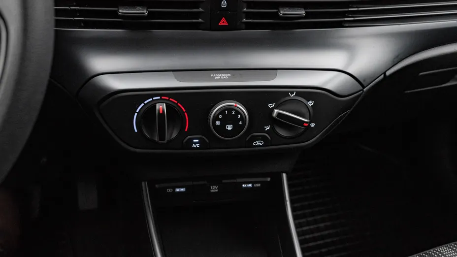 HYUNDAI i20 i20 1.2 Pure