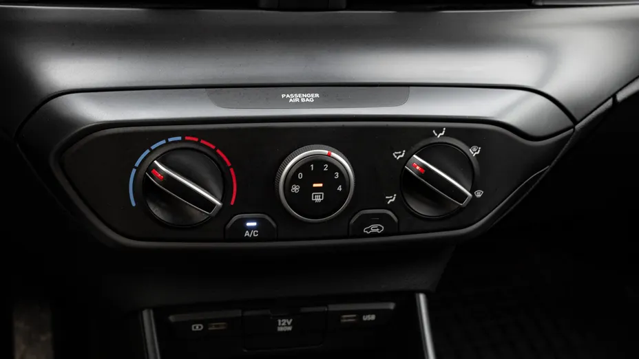 HYUNDAI i20 i20 1.2 Pure