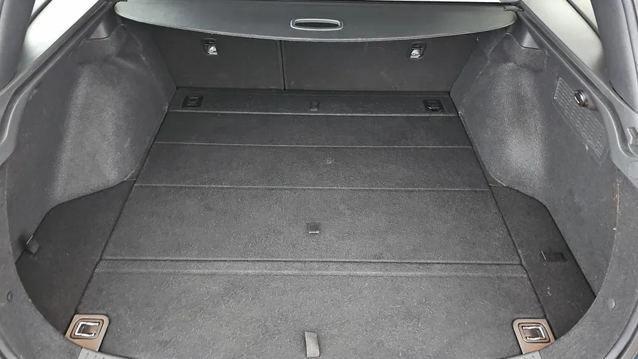 HYUNDAI i30 i30 1.5 DPI Classic +