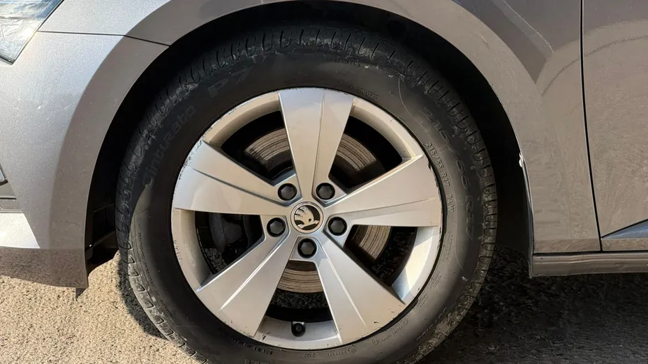 SKODA Superb Superb 2.0 TDI SCR Style DSG