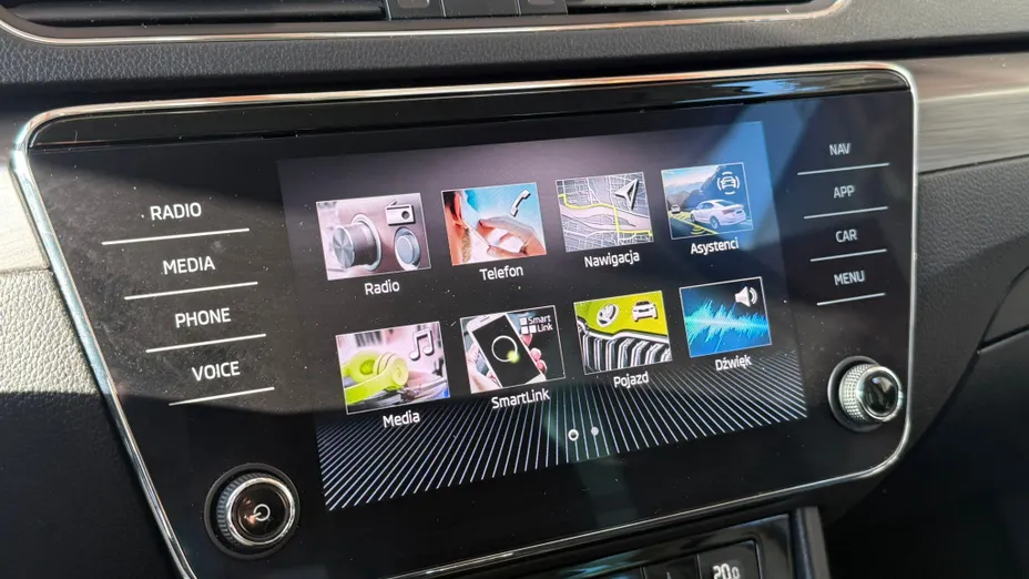 SKODA Superb Superb 2.0 TDI SCR Style DSG