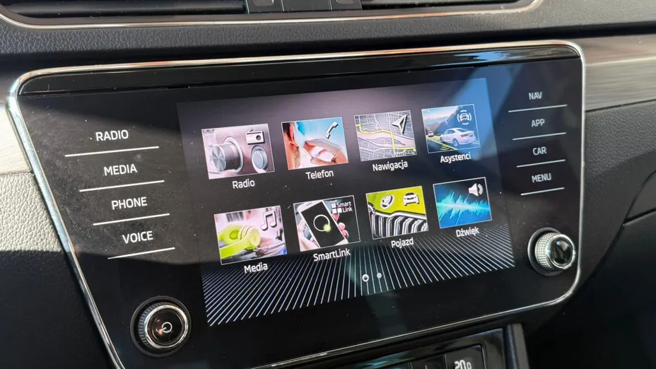 SKODA Superb Superb 2.0 TDI SCR Style DSG