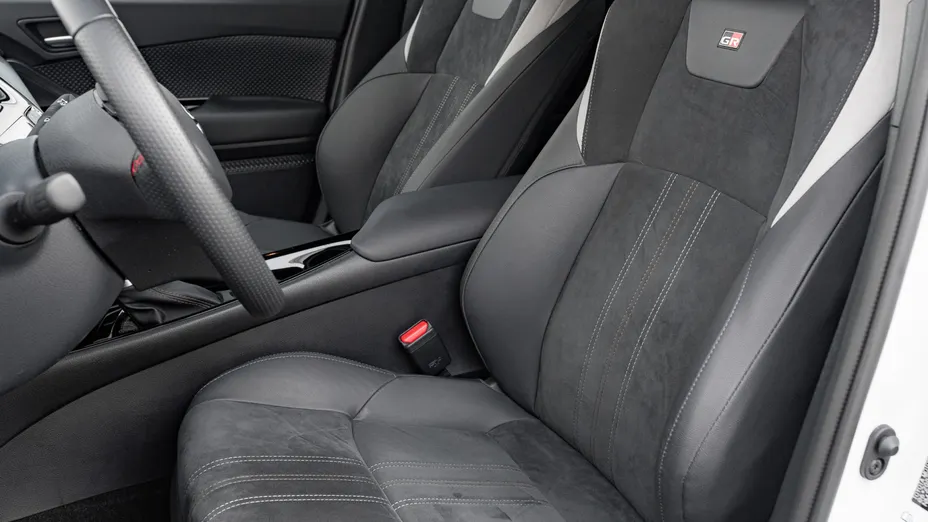 TOYOTA C-HR C-HR 2.0 Hybrid GR Sport