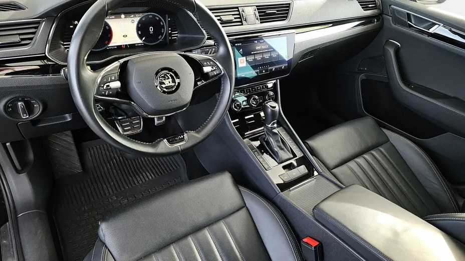SKODA Superb Superb 2.0 TSI L&K DSG
