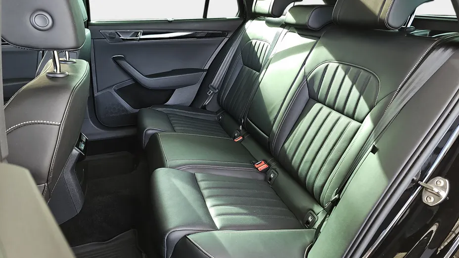 SKODA Superb Superb 2.0 TSI L&K DSG