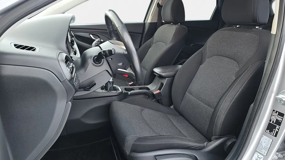 HYUNDAI i30 i30 1.5 DPI Comfort