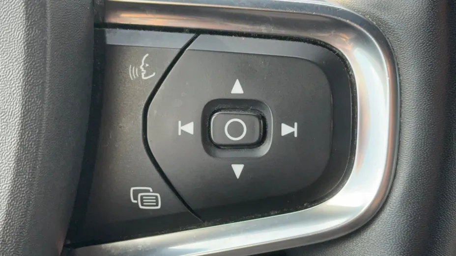 VOLVO XC40 XC40 B3 Core aut