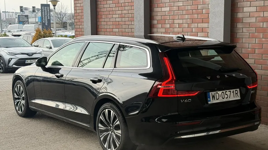 VOLVO V60 V60 B5 B AWD Plus Bright aut