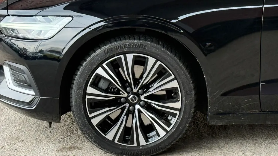 VOLVO V60 V60 B5 B AWD Plus Bright aut