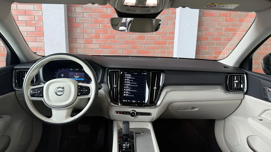VOLVO V60 V60 B5 B AWD Plus Bright aut