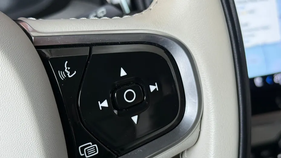 VOLVO V60 V60 B5 B AWD Plus Bright aut