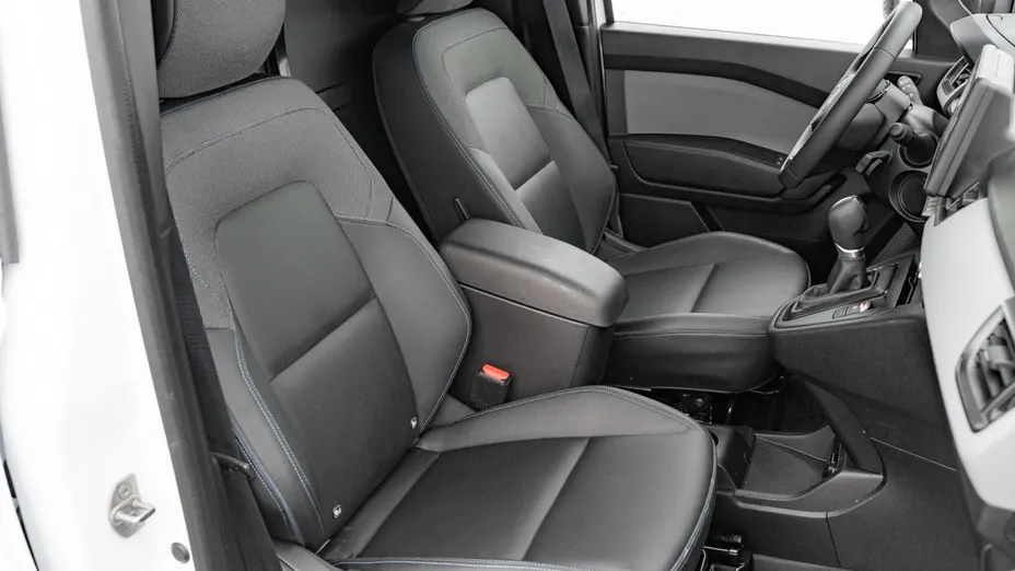 NISSAN Townstar Townstar EV Van 44kWh L1 N-Connecta