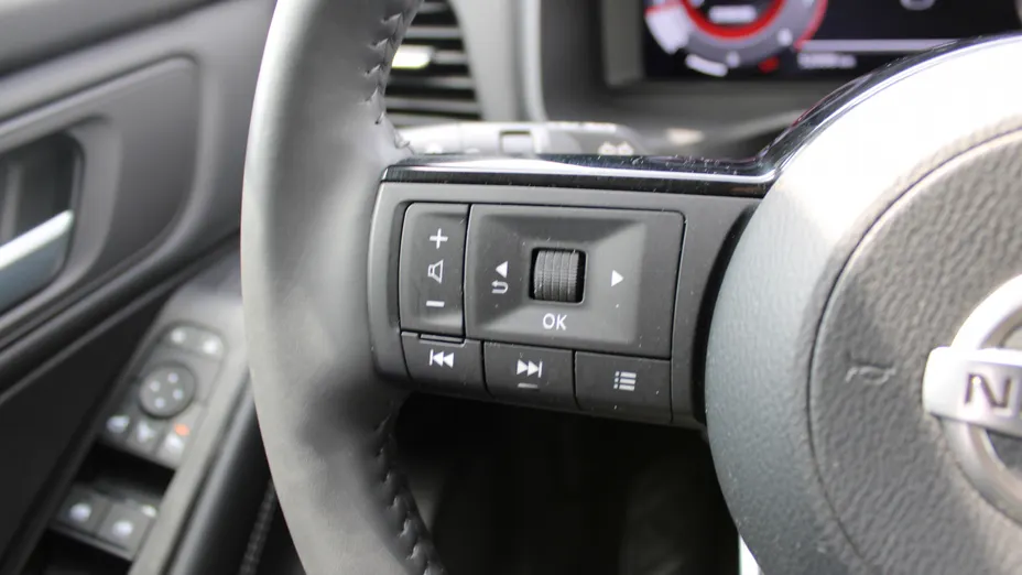 NISSAN Qashqai Qashqai 1.3 DIG-T mHEV N-Connecta