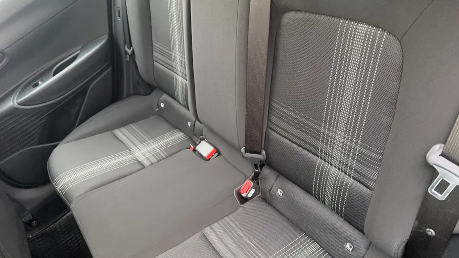 HYUNDAI i20 i20 1.2 Pure