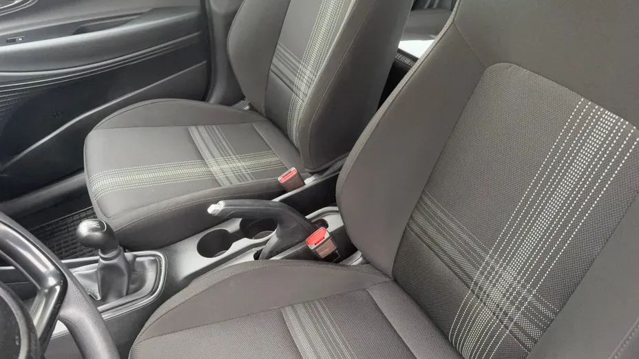 HYUNDAI i20 i20 1.2 Pure