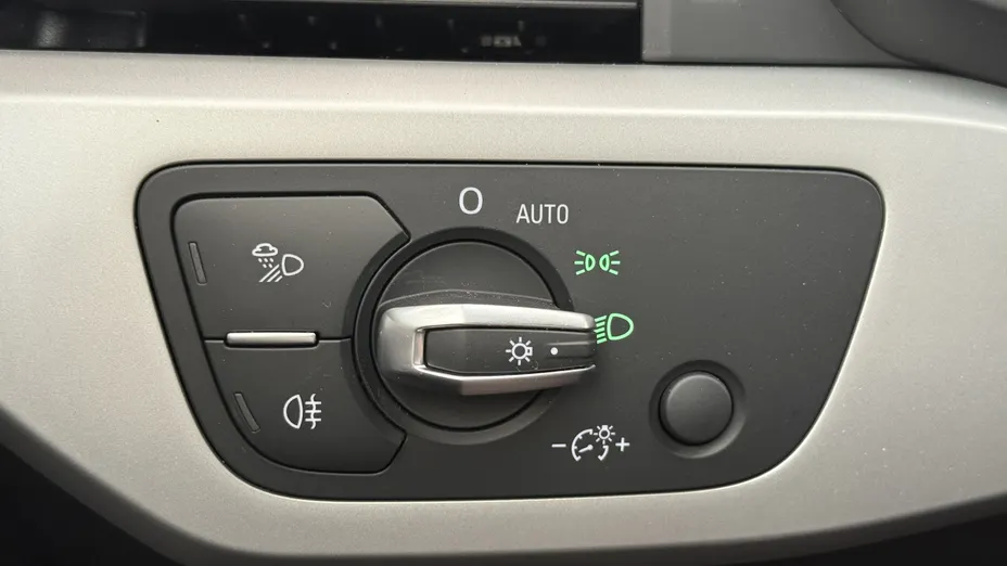 AUDI A4 A4 35 TFSI mHEV S tronic